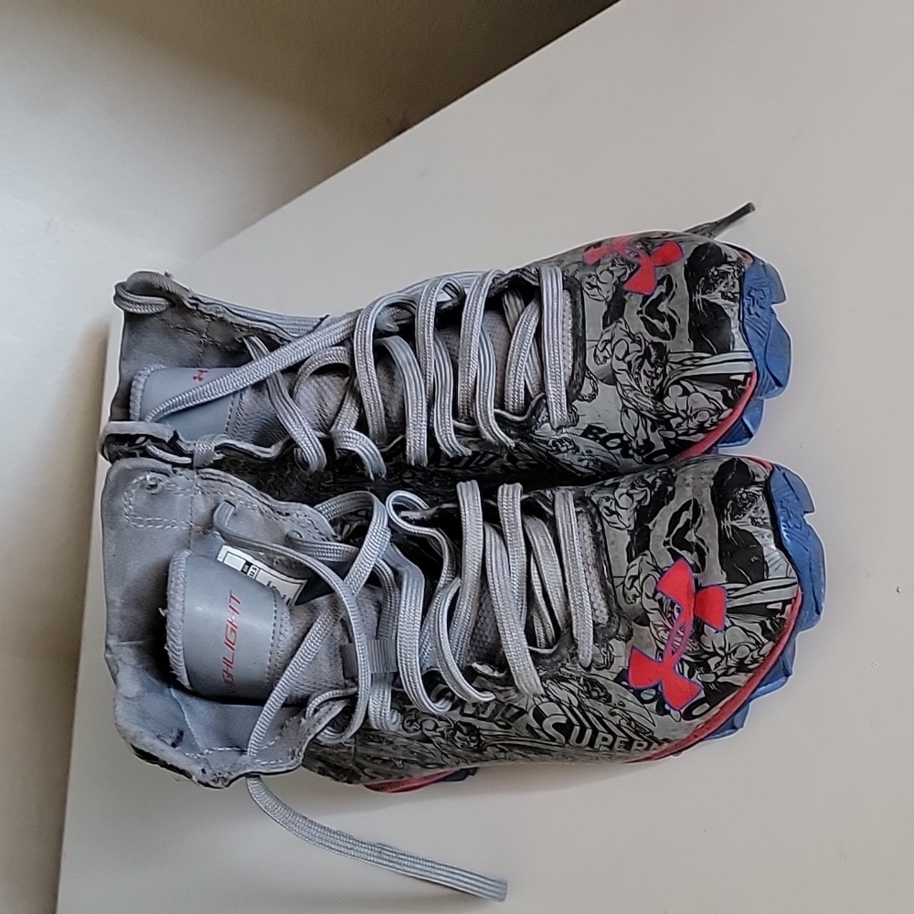 Under Armour Highlight Superman football cleats-Youth size 2